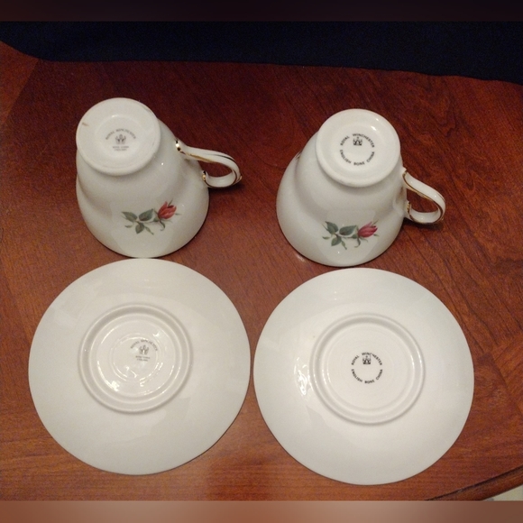 Royal Winchester England Rose Pattern Teacup and Saucer sets - Picture 4 of 4